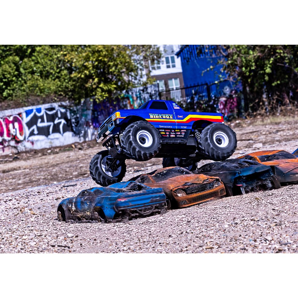 TRAXXAS BIGFOOT 4X4 BL-2s MONSTER TRUCK BLUE