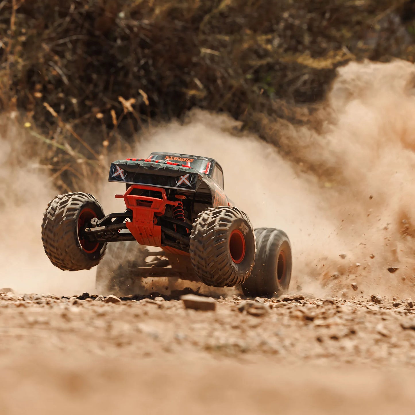 Arrma Quake 223S BLX DSC 1/10 2WD Monster Truck, RTR, Red, ARA3537T1