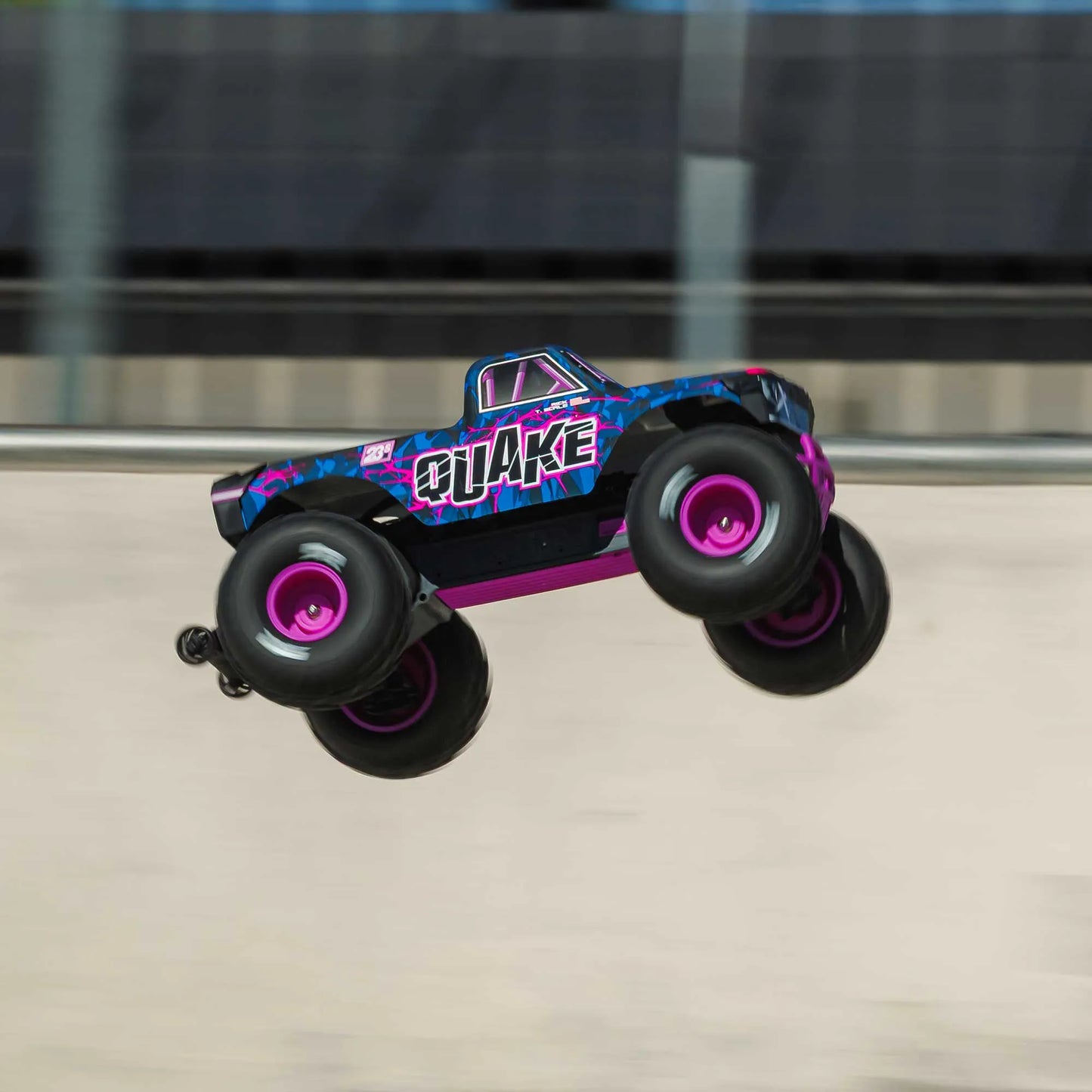 Arrma Quake 223S BLX DSC 1/10 2WD Monster Truck, RTR, Purple, ARA3537T3