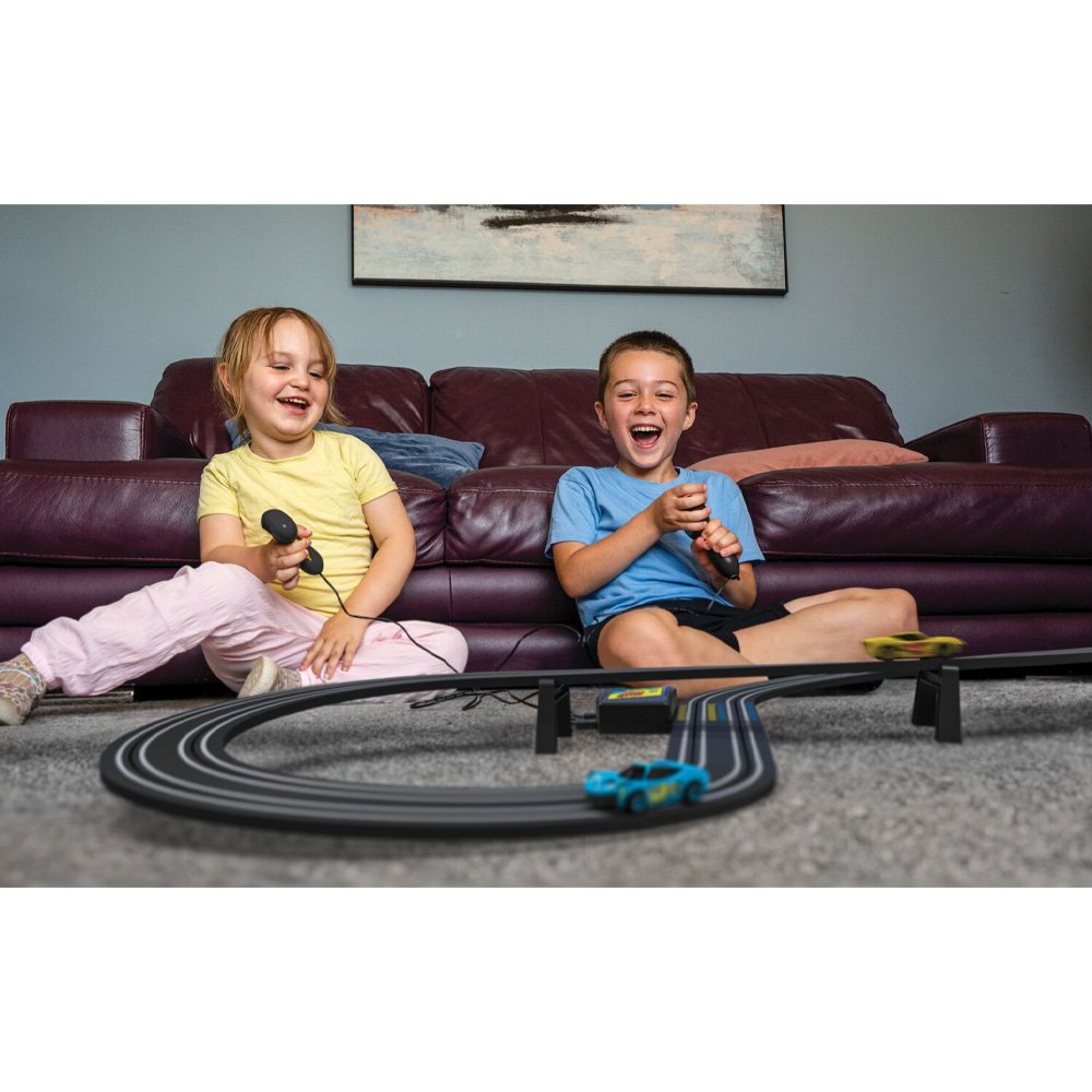 SCALEXTRIC MY FIRST SCALEXTRIC LET'S PLAY - RACE SET (BATTERY OPERATED)