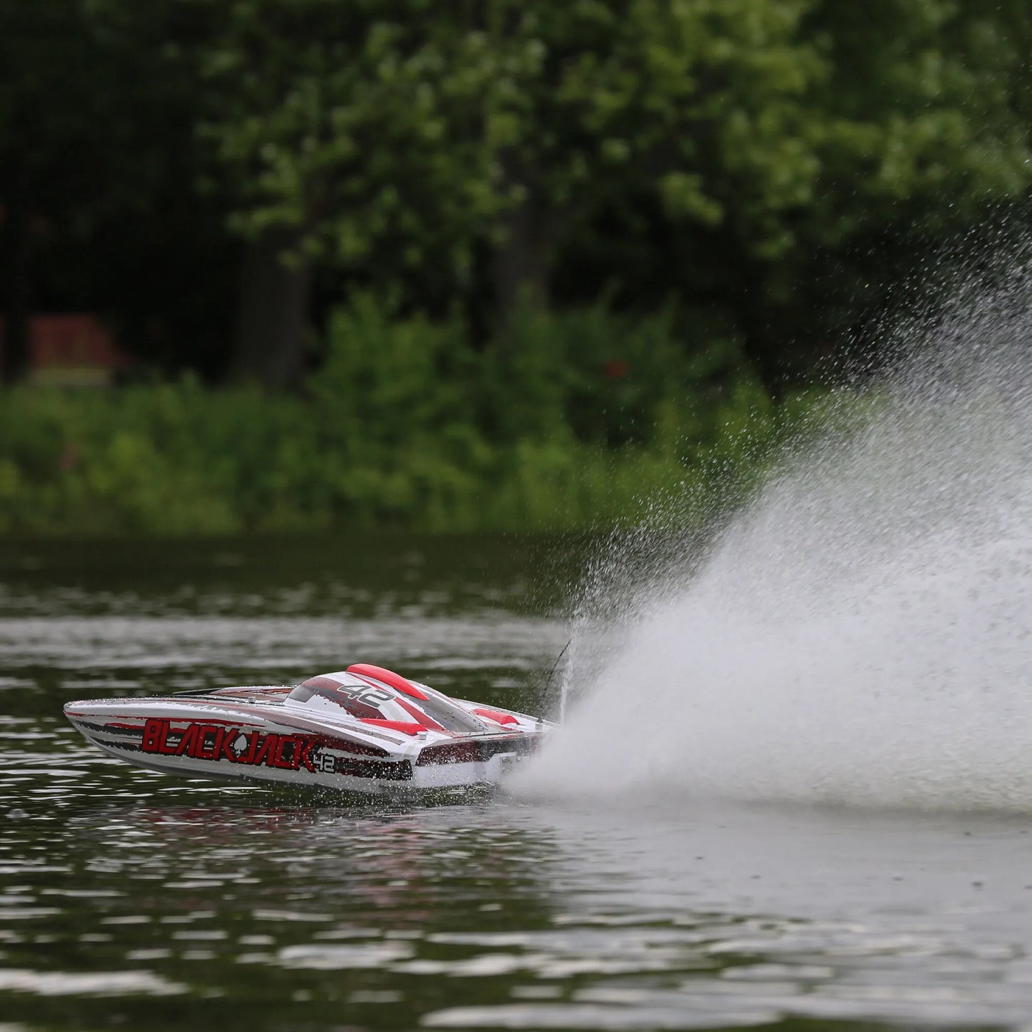 Pro Boat Blackjack 42 Brushless 8S Catamaran, RTR, Red / White, PRB08043T2