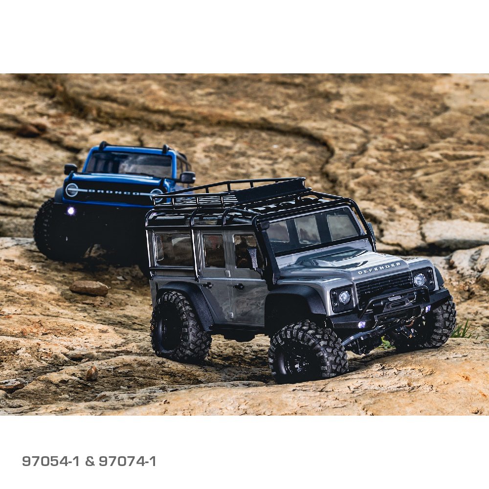 TRAXXAS TRX-4M SCALE & TRAIL CRAWLER LAND ROVER DEFENDER - BLUE