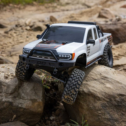 Axial SCX10 III Base Camp V2 1/10 Rock Crawler RTR, White