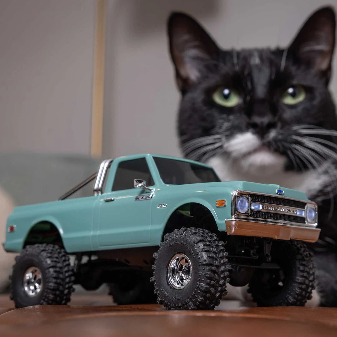 Axial SCX30 Chevrolet K10 1/30 RTR Rock Crawler, Green