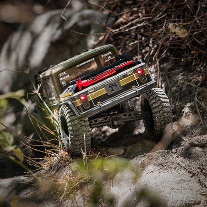 Axial SCX10 III Motobilt Valyrian Jeep JT Gladiator 1/10 4X4 Rock Crawler RTR, Green