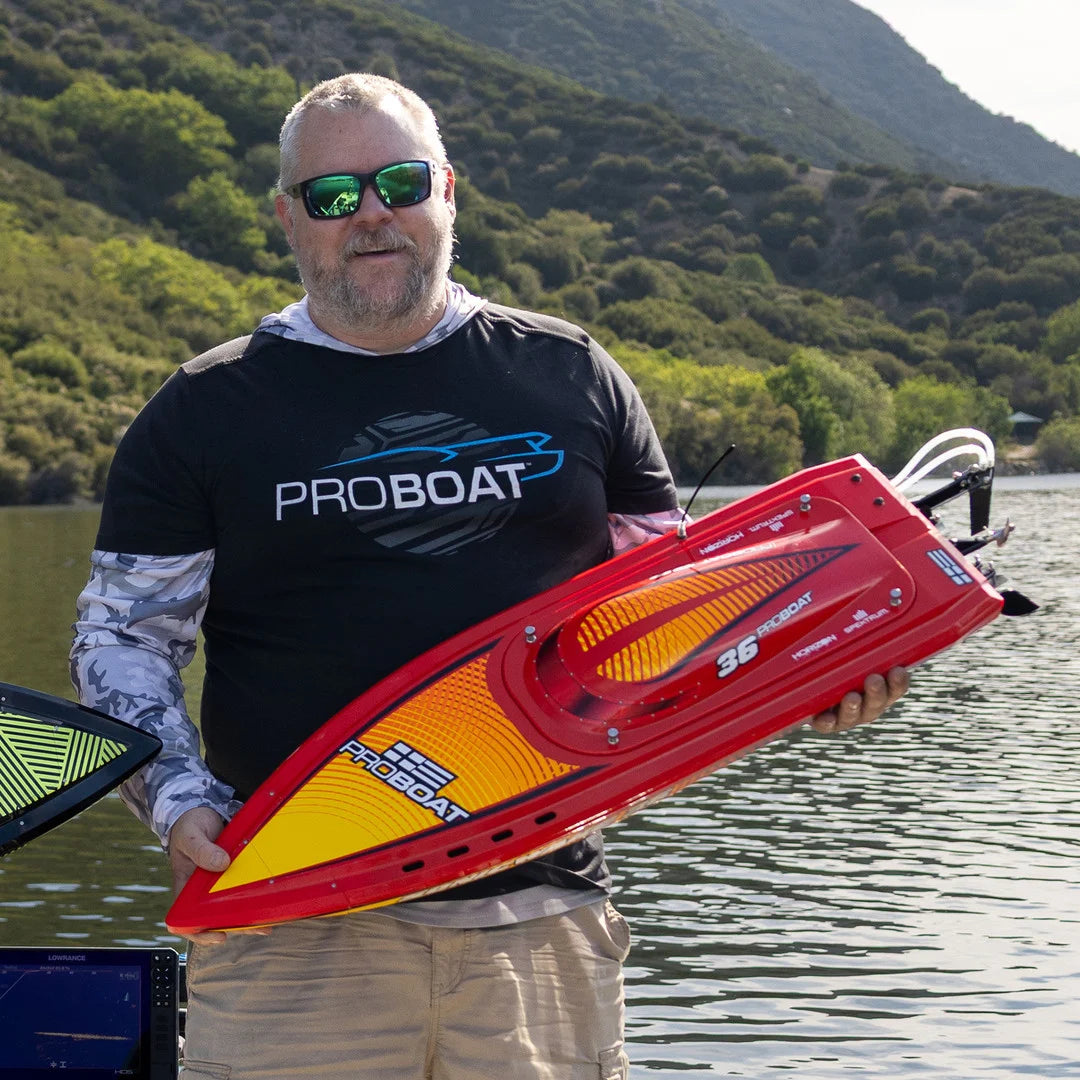 ProBoat Sonicwake 36 V3 Self Righting Deep-V RC Boat, RTR, Red