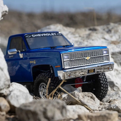 Axial SCX10 III Base Camp '82 Chevy K10 Rock Crawler RTR, Blue, AXI03030T1