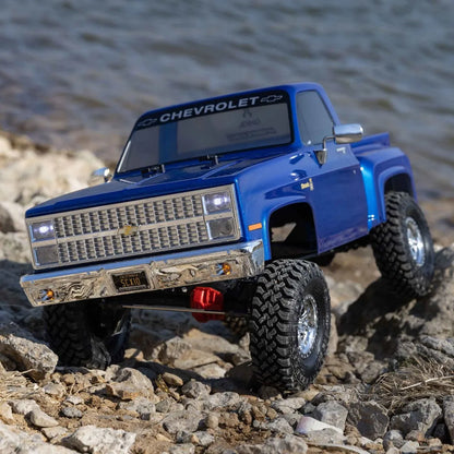 Axial SCX10 III Base Camp '82 Chevy K10 Rock Crawler RTR, Blue, AXI03030T1