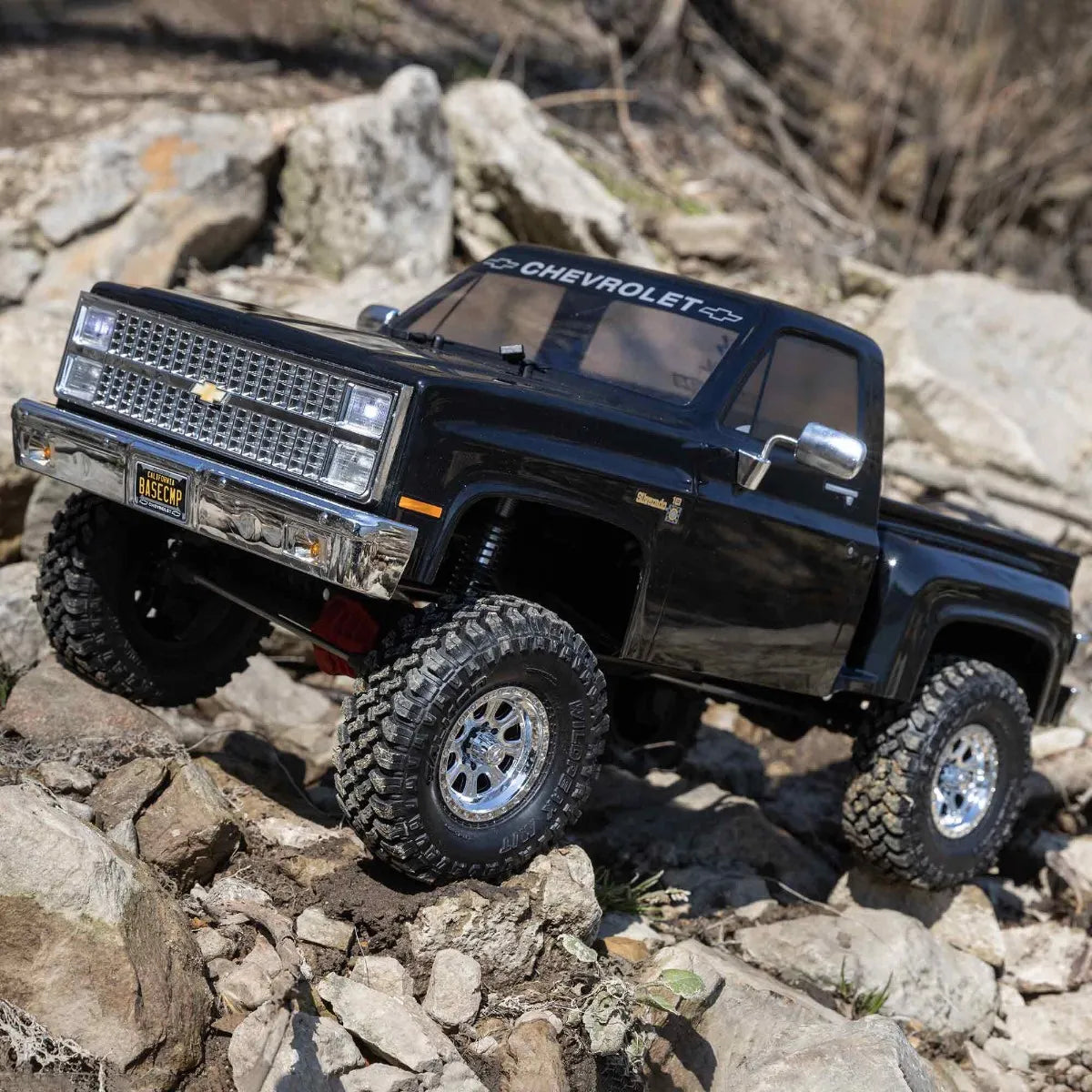 Axial SCX10 III Base Camp '82 Chevy K10 Rock Crawler RTR, Black, AXI03030T2